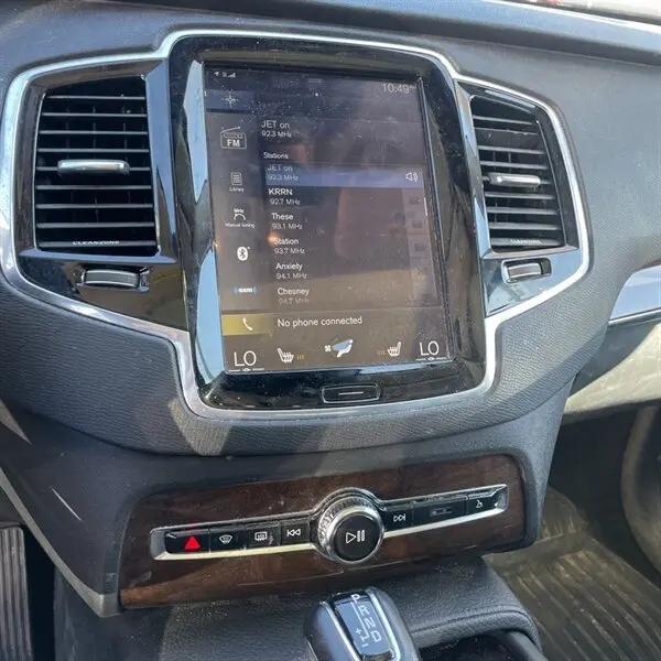 2016 Volvo XC90 T5 Momentum