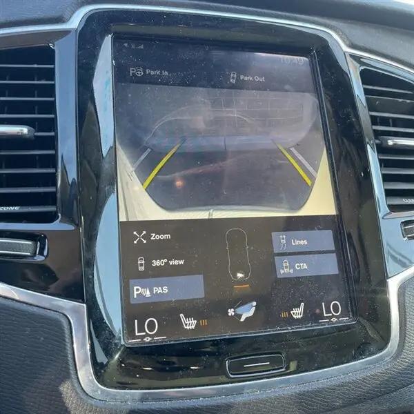 2016 Volvo XC90 T5 Momentum