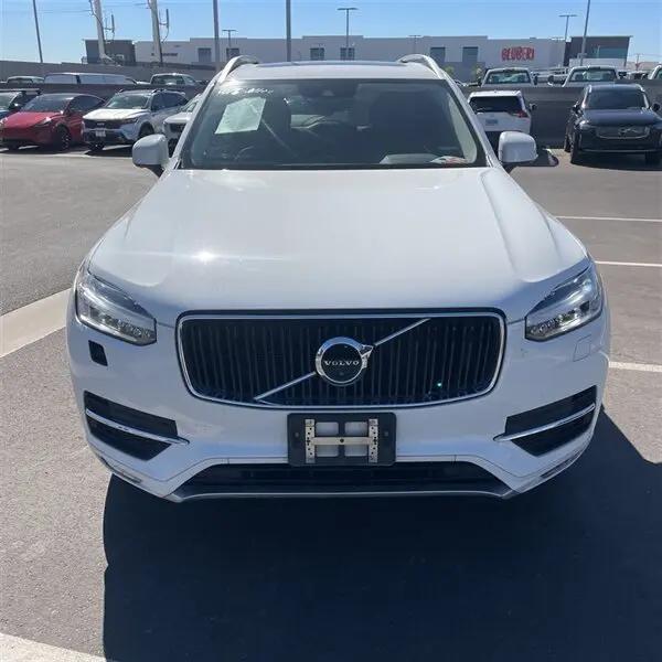 2016 Volvo XC90 T5 Momentum