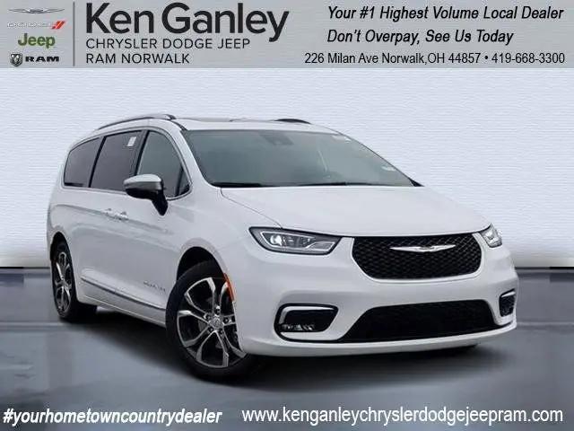 2026 Chrysler Pacifica Pinnacle for sale in Norwalk, OH