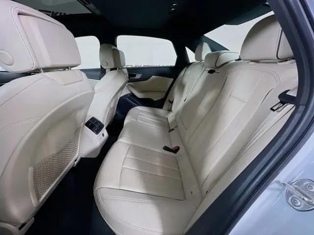 2022 Audi A4 Premium Plus 45 TFSI S line quattro S tronic