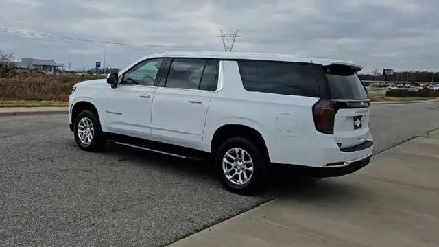 2026 Chevrolet Suburban LS, RWD