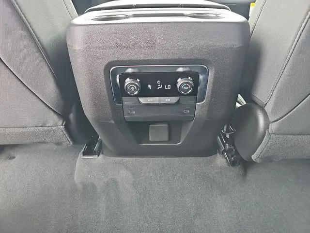 2026 Chevrolet Suburban LS, RWD
