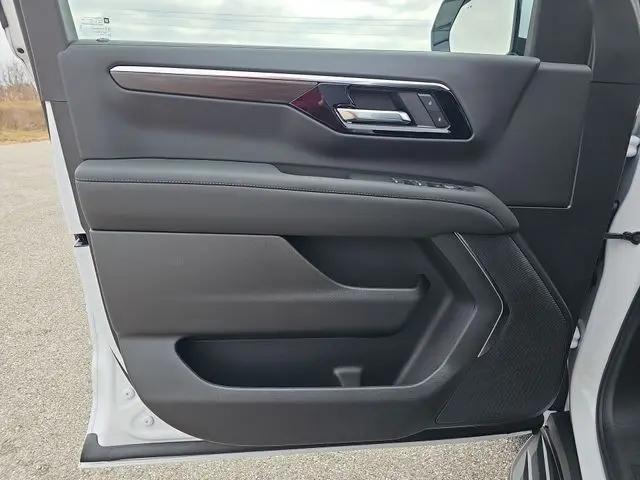 2026 Chevrolet Suburban LS, RWD