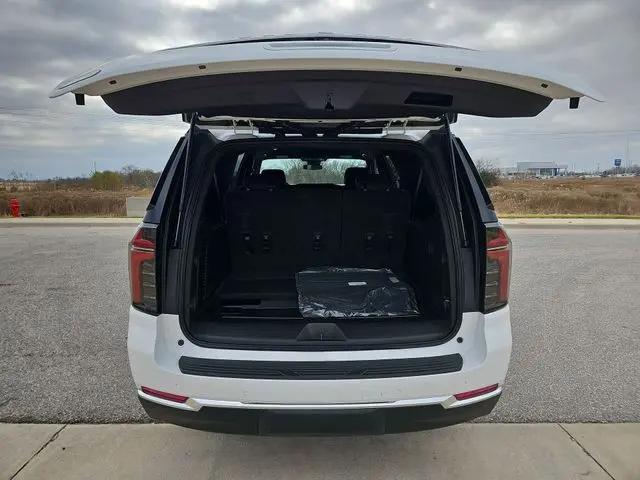 2026 Chevrolet Suburban LS, RWD