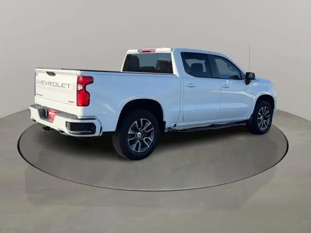 2022 Chevrolet Silverado 1500 4WD Crew Cab Short Bed RST
