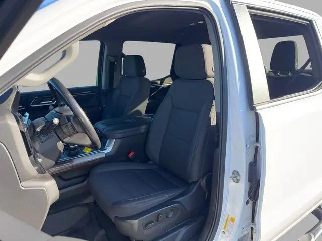 2022 Chevrolet Silverado 1500 4WD Crew Cab Short Bed RST