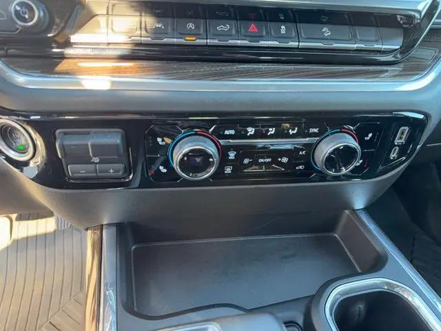2022 Chevrolet Silverado 1500 4WD Crew Cab Short Bed RST