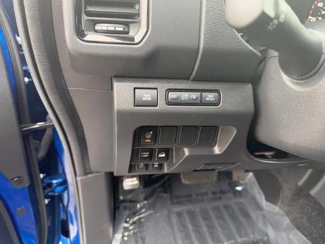 2024 Nissan Frontier Crew Cab PRO-4X 4x4