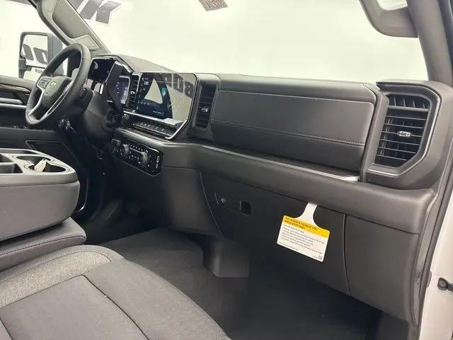 2026 Chevrolet Silverado 2500HD Crew Cab, Standard Bed, LT, 4WD