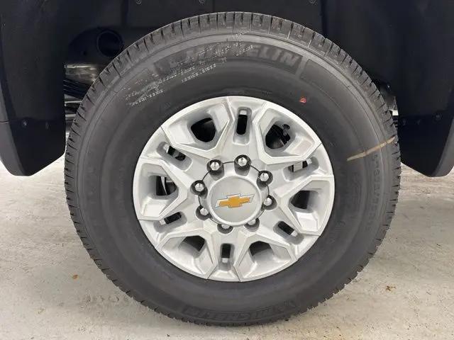 2026 Chevrolet Silverado 2500HD Crew Cab, Standard Bed, LT, 4WD