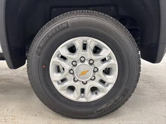 2026 Chevrolet Silverado 2500HD Crew Cab, Standard Bed, LT, 4WD