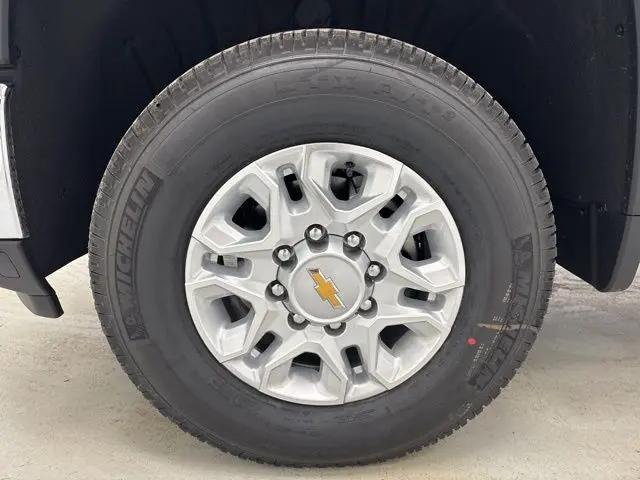 2026 Chevrolet Silverado 2500HD Crew Cab, Standard Bed, LT, 4WD