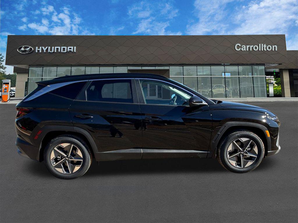 New 2026 Phantom Black HYUNDAI SEL FWD image 5