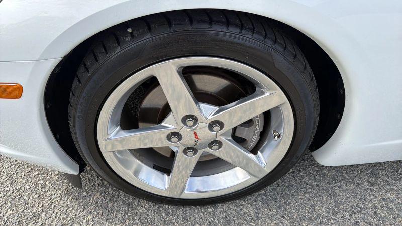 2005 Chevrolet Corvette Base