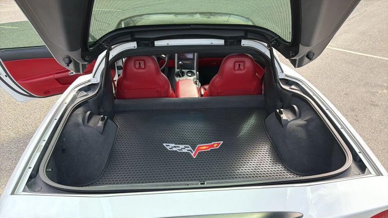 2005 Chevrolet Corvette Base