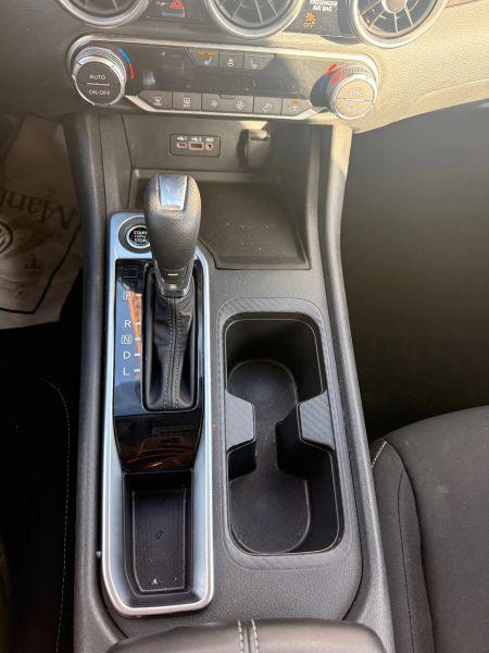 2022 Nissan Sentra SV Xtronic CVT