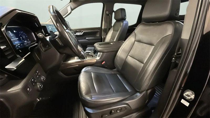 2022 Chevrolet Silverado 1500 4WD Crew Cab Standard Bed RST