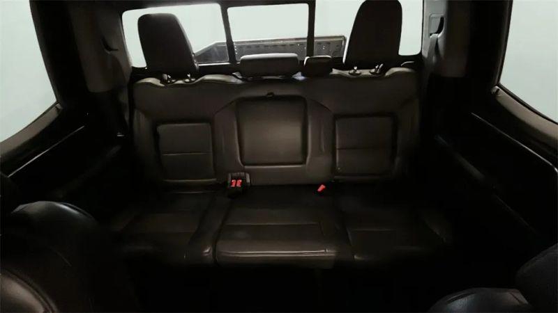 2022 Chevrolet Silverado 1500 4WD Crew Cab Standard Bed RST