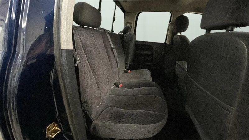 2004 Dodge Ram 3500 SLT/Laramie
