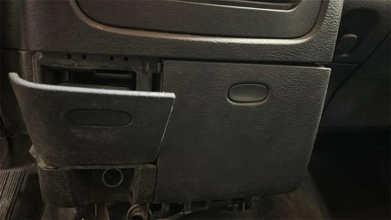 2004 Dodge Ram 3500 SLT/Laramie