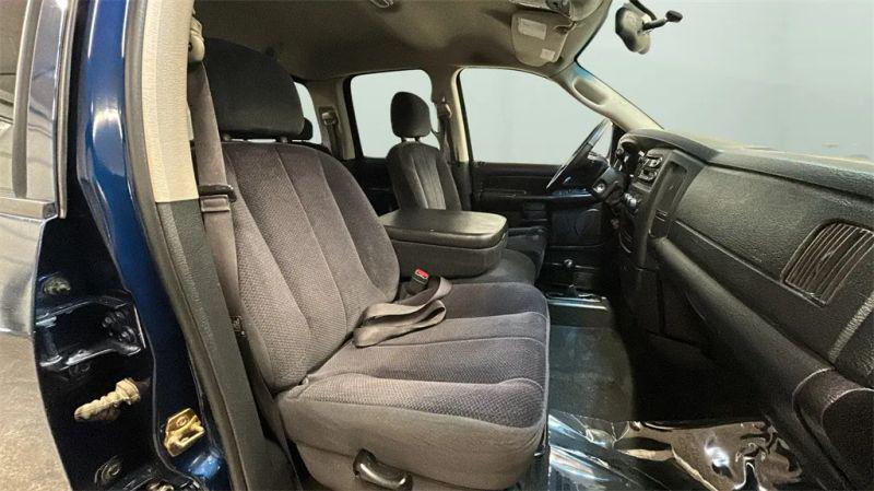 2004 Dodge Ram 3500 SLT/Laramie