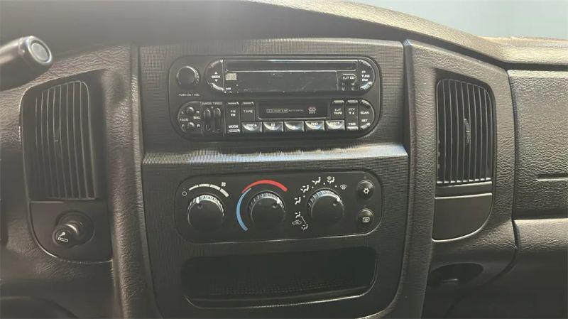 2004 Dodge Ram 3500 SLT/Laramie