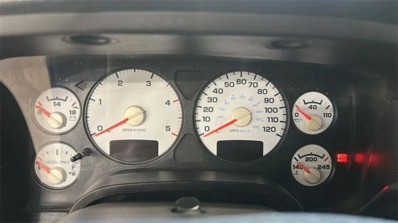 2004 Dodge Ram 3500 SLT/Laramie