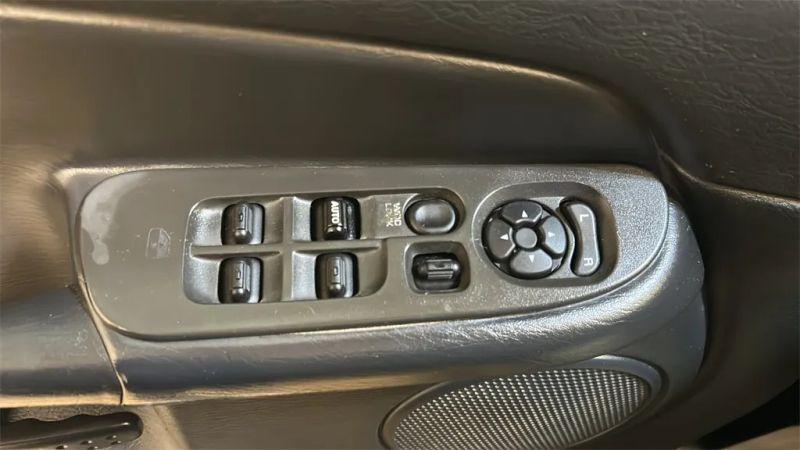 2004 Dodge Ram 3500 SLT/Laramie