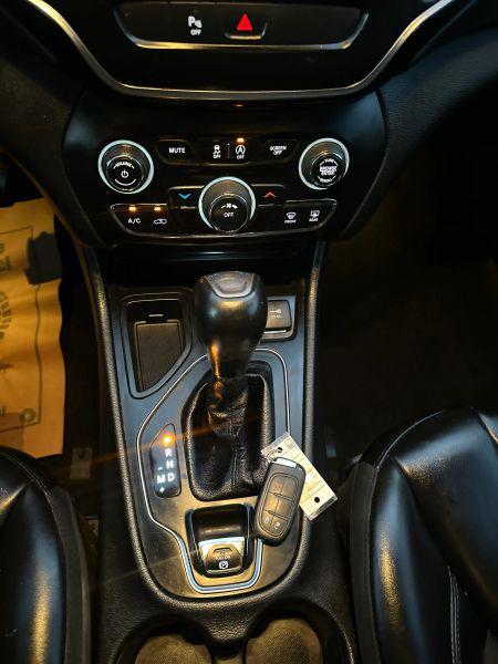 2020 Jeep Cherokee Latitude Plus FWD