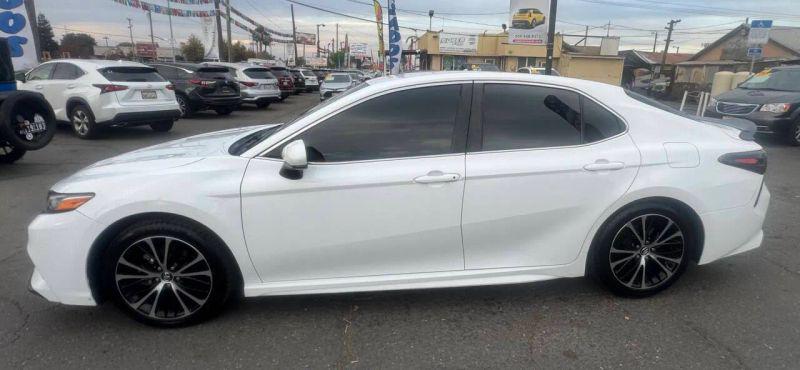 2018 Toyota Camry SE