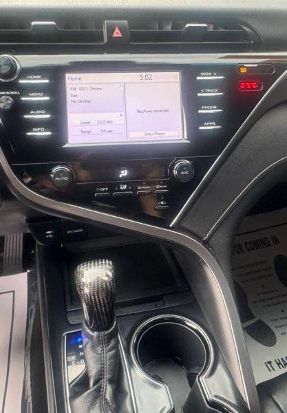 2018 Toyota Camry SE