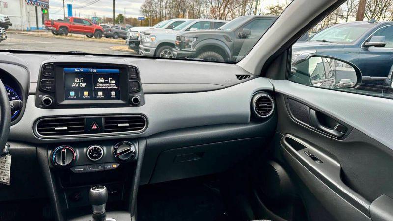 2021 Hyundai Kona SE