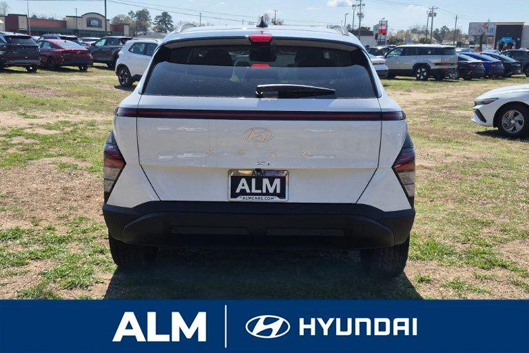 New 2026 White HYUNDAI SEL Sport FWD image 7