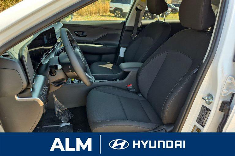 New 2026 White HYUNDAI SEL Sport FWD image 14