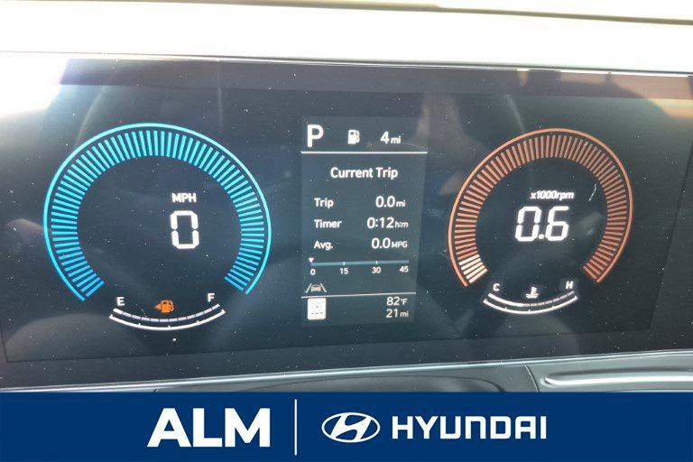 New 2026 White HYUNDAI SEL Sport FWD image 30