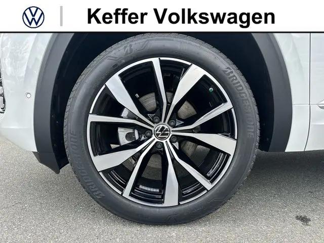 2026 Volkswagen Atlas SEL Premium R-Line