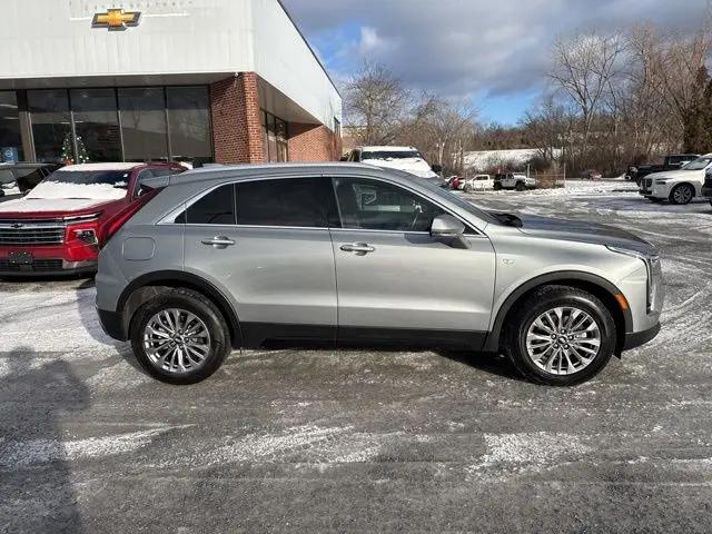 2024 Cadillac XT4 AWD Premium Luxury