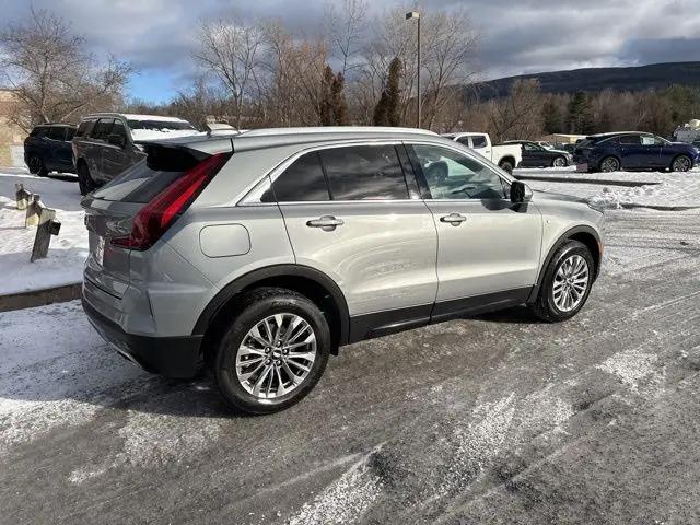 2024 Cadillac XT4 AWD Premium Luxury
