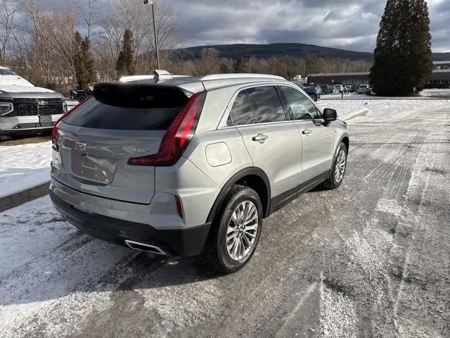 2024 Cadillac XT4 AWD Premium Luxury