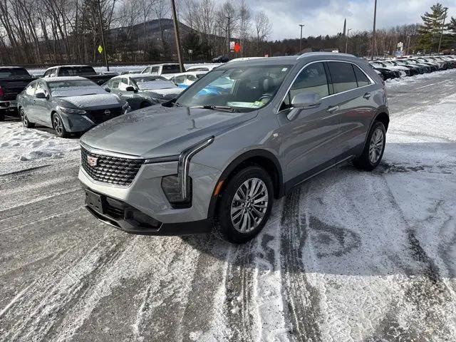 2024 Cadillac XT4 AWD Premium Luxury
