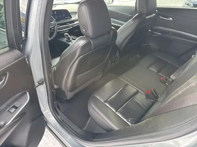 2024 Cadillac XT4 AWD Premium Luxury