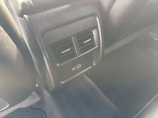 2024 Cadillac XT4 AWD Premium Luxury