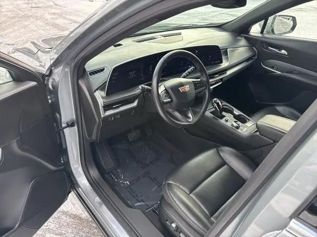 2024 Cadillac XT4 AWD Premium Luxury