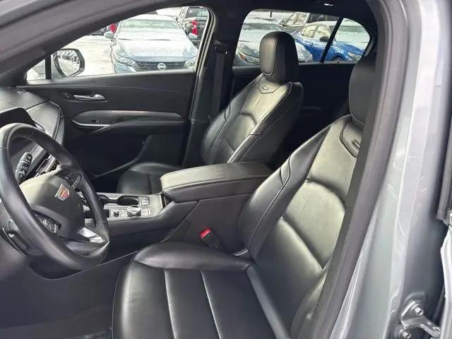 2024 Cadillac XT4 AWD Premium Luxury