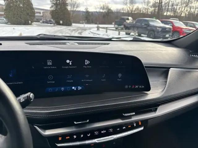 2024 Cadillac XT4 AWD Premium Luxury