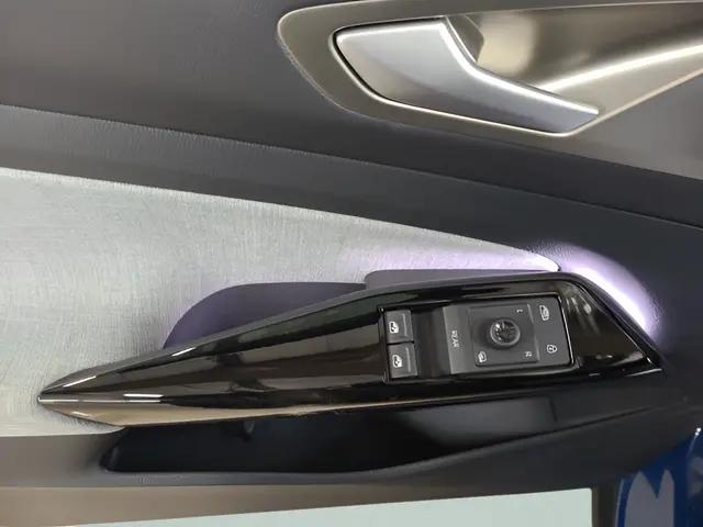 2025 Volkswagen ID.4 AWD Pro