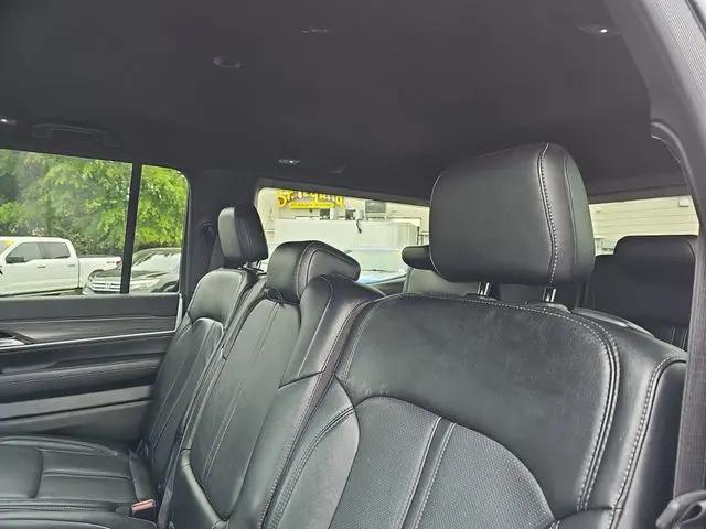 2024 Jeep Wagoneer Series II 4x2