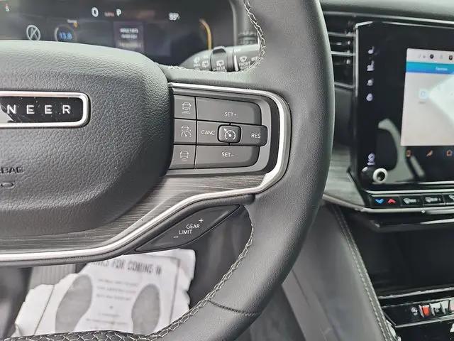 2024 Jeep Wagoneer Series II 4x2