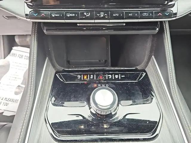 2024 Jeep Wagoneer Series II 4x2